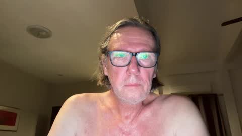 Snapshot of justin_hornyyyy chatting on December 18, 2025, 11:00 pm justin_hornyyyy online show from December 18, 2025, 11:00 pm