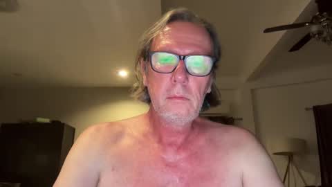 Snapshot of justin_hornyyyy chatting on December 20, 2025, 11:39 am justin_hornyyyy online show from December 20, 2025, 11:39 am