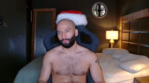 Snapshot of justin_hton chatting on December 26, 2024, 2:05 pm Justin online show from December 26, 2024, 2:05 pm