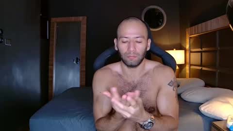 Snapshot of justin_hton chatting on February 10, 2025, 11:25 am Justin online show from February 10, 2025, 11:25 am