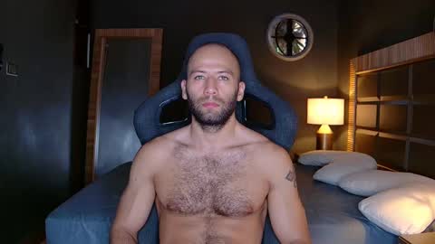 Snapshot of justin_hton chatting on February 15, 2025, 9:15 pm Justin online show from February 15, 2025, 9:15 pm