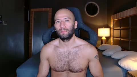 Snapshot of justin_hton chatting on February 26, 2025, 10:26 am Justin online show from February 26, 2025, 10:26 am