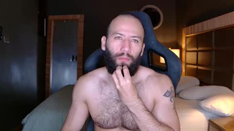 Snapshot of justin_hton chatting on October 25, 2025, 10:12 am Justin online show from October 25, 2025, 10:12 am