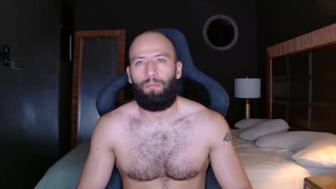 Snapshot of justin_hton chatting on November 4, 2025, 10:36 am Justin online show from November 4, 2025, 10:36 am