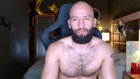 Snapshot of justin_hton chatting on November 11, 2025, 12:54 am Justin online show from November 11, 2025, 12:54 am