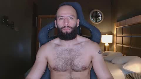 Snapshot of justin_hton chatting on November 21, 2025, 11:53 am Justin online show from November 21, 2025, 11:53 am