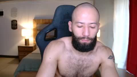 Snapshot of justin_hton chatting on November 28, 2025, 11:46 am Justin online show from November 28, 2025, 11:46 am