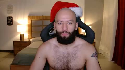 Snapshot of justin_hton chatting on December 4, 2025, 10:13 am Justin online show from December 4, 2025, 10:13 am