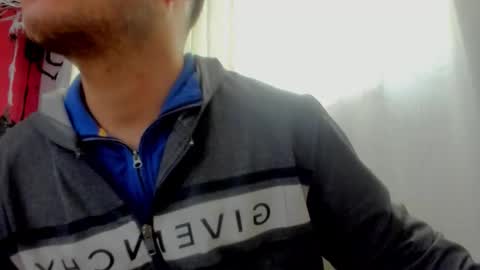 Snapshot of justin_jazmin chatting on October 13, 2025, 1:55 pm JUSTIN Y JAZMIN online show from October 13, 2025, 1:55 pm