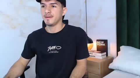 Justin online show from December 1, 2025, 7:41 pm