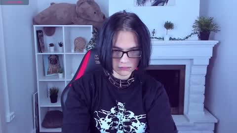 Snapshot of justin_twinkboy chatting on January 21, 2025, 8:32 pm JUSTIN online show from January 21, 2025, 8:32 pm