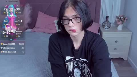 Snapshot of justin_twinkboy chatting on January 24, 2025, 5:21 am JUSTIN online show from January 24, 2025, 5:21 am