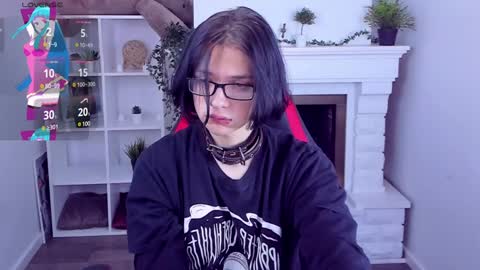 Snapshot of justin_twinkboy chatting on February 2, 2025, 8:41 pm JUSTIN online show from February 2, 2025, 8:41 pm
