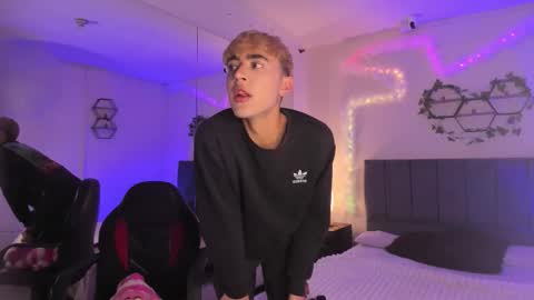 Justin online show from November 15, 2025, 11:29 am