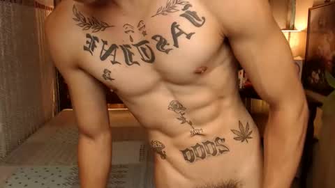 justine_hunk online show from December 20, 2024, 1:58 am