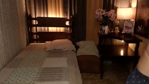 justine_hunk online show from January 14, 2025, 7:38 am