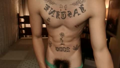 justine_hunk online show from September 26, 2025, 1:15 pm