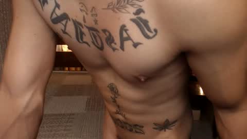 Snapshot of justine_hunk chatting on June 17, 2026, 8:32 pm justine_hunk online show from June 17, 2026, 8:32 pm