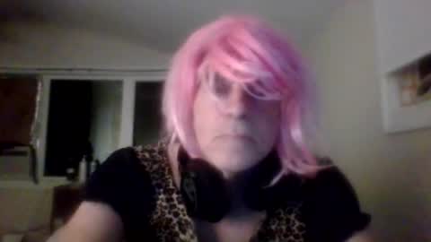 justinefox online show from September 28, 2025, 1:11 am