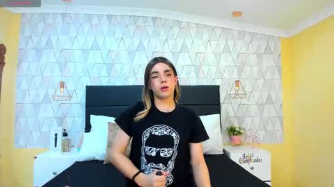 Justine online show from October 20, 2025, 3:40 am