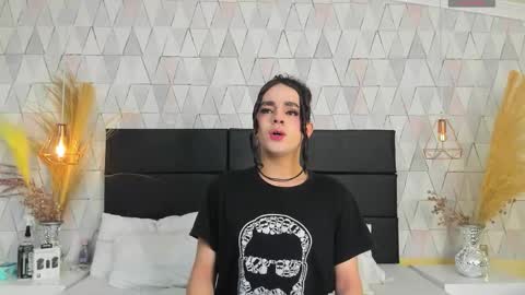 Justine online show from January 14, 2026, 3:56 am