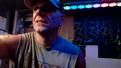 Snapshot of justinmoore1987 chatting on June 3, 2026, 6:27 am justinmoore1987 online show from June 3, 2026, 6:27 am