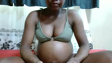 Justlhot online show from February 19, 2025, 6:55 am