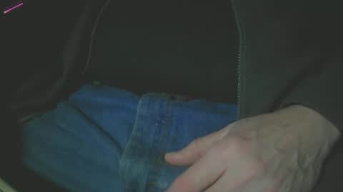 Snapshot of justme39057 chatting on December 21, 2024, 3:25 am Justme39057 online show from December 21, 2024, 3:25 am