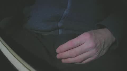 Snapshot of justme39057 chatting on January 2, 2025, 4:46 pm Justme39057 online show from January 2, 2025, 4:46 pm