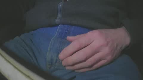 Snapshot of justme39057 chatting on February 8, 2025, 10:19 pm Justme39057 online show from February 8, 2025, 10:19 pm