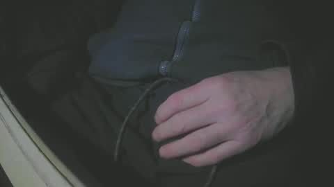 Snapshot of justme39057 chatting on February 19, 2025, 4:44 pm Justme39057 online show from February 19, 2025, 4:44 pm