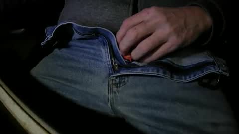 Snapshot of justme39057 chatting on November 17, 2025, 7:52 pm Justme39057 online show from November 17, 2025, 7:52 pm