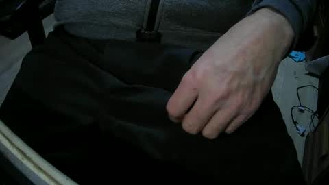 Snapshot of justme39057 chatting on November 18, 2025, 5:06 pm Justme39057 online show from November 18, 2025, 5:06 pm