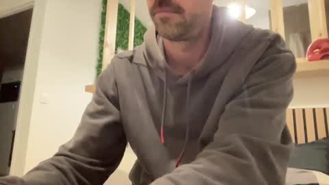 Snapshot of justmeandyou00 chatting on February 20, 2025, 6:02 pm justmeandyou00 online show from February 20, 2025, 6:02 pm