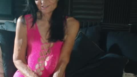 Bev aka Diamond online show from October 16, 2025, 9:54 am