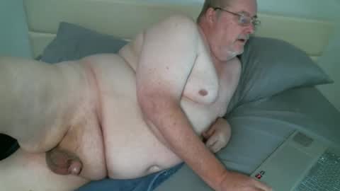 justmedm64 online show from January 17, 2026, 1:21 am