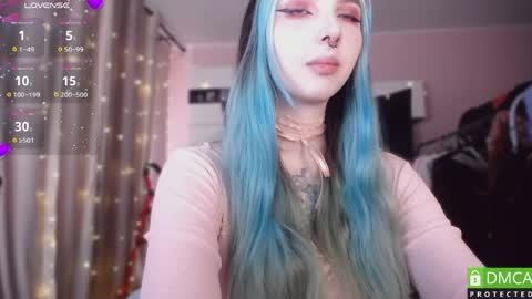 justmeowgirl online show from March 28, 2026, 5:07 am