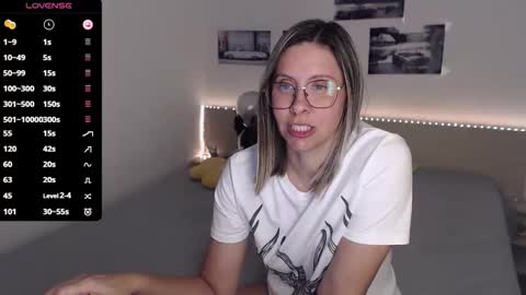 Julie online show from September 14, 2025, 3:11 pm