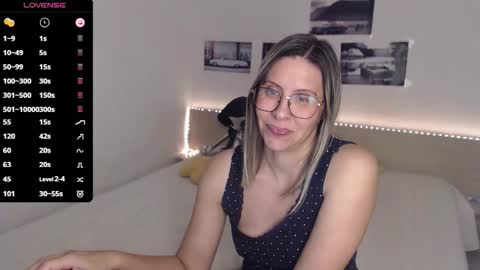 Julie online show from November 8, 2025, 5:23 pm