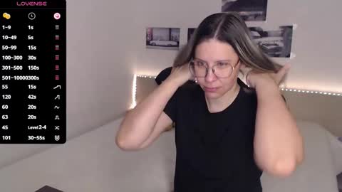 Julie online show from November 21, 2025, 5:06 am