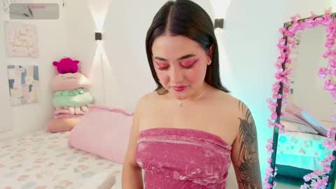 Emy online show from September 23, 2025, 2:14 am