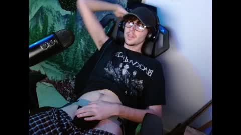 juststonie online show from November 19, 2025, 1:05 am