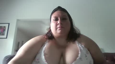 justus2026 online show from May 17, 2026, 3:52 pm