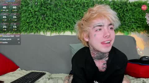 Snapshot of juuzou_kit chatting on February 1, 2025, 6:29 pm Juuzou hehim u can call me Juz online show from February 1, 2025, 6:29 pm