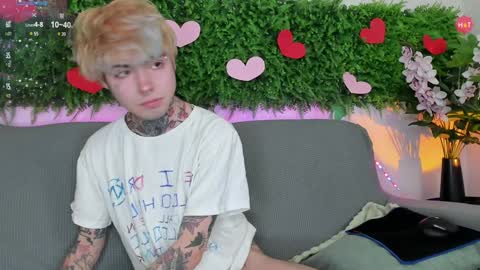 Snapshot of juuzou_kit chatting on February 2, 2025, 3:17 pm Juuzou hehim u can call me Juz online show from February 2, 2025, 3:17 pm