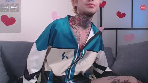 Snapshot of juuzou_kit chatting on February 3, 2025, 9:29 pm Juuzou hehim u can call me Juz online show from February 3, 2025, 9:29 pm