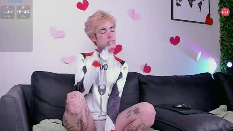 Snapshot of juuzou_kit chatting on February 9, 2025, 3:34 pm Juuzou hehim u can call me Juz online show from February 9, 2025, 3:34 pm