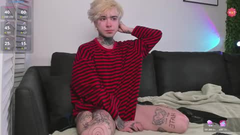 Snapshot of juuzou_kit chatting on March 2, 2025, 3:27 pm Juuzou hehim u can call me Juz online show from March 2, 2025, 3:27 pm