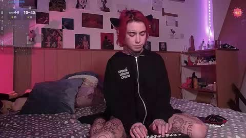 Snapshot of juuzou_kit chatting on October 10, 2025, 4:17 pm Juuzou hehim u can call me Juz online show from October 10, 2025, 4:17 pm