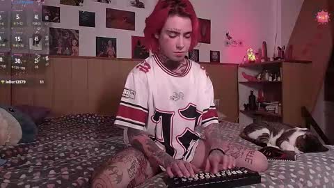 Snapshot of juuzou_kit chatting on October 22, 2025, 2:17 pm Juuzou hehim u can call me Juz online show from October 22, 2025, 2:17 pm